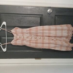 Harper Heritage patterned pink dress